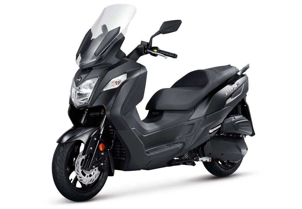Scooter SYM à louer à Rabat chez Forthing Motors